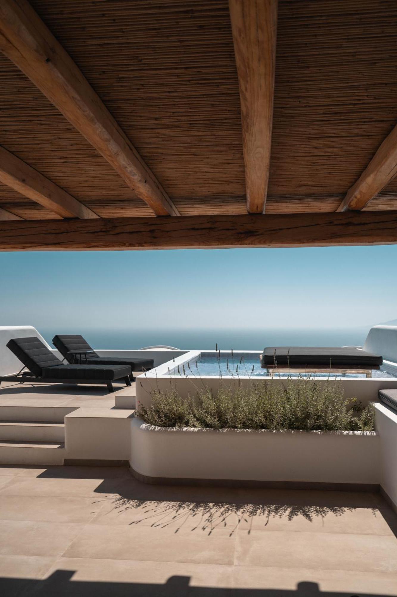 Nero Suites By Nomee Hospitality Group Imerovigli  Exterior foto
