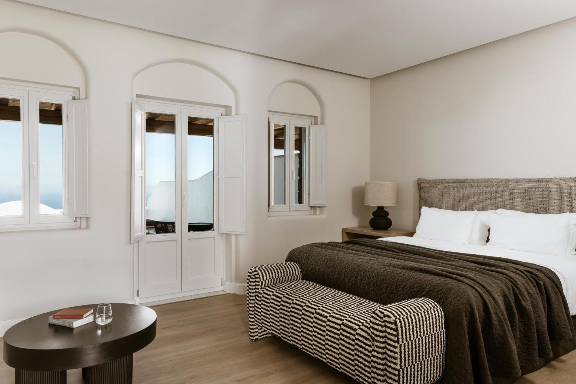 Nero Suites By Nomee Hospitality Group Imerovigli  Exterior foto